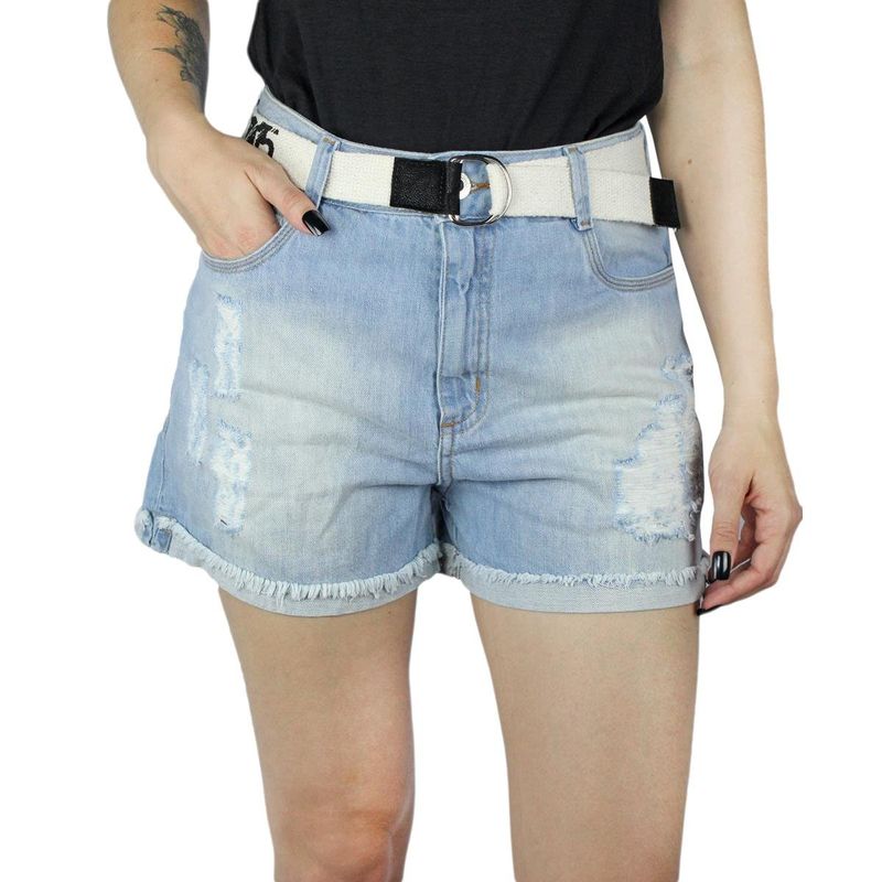 short jeans despojado