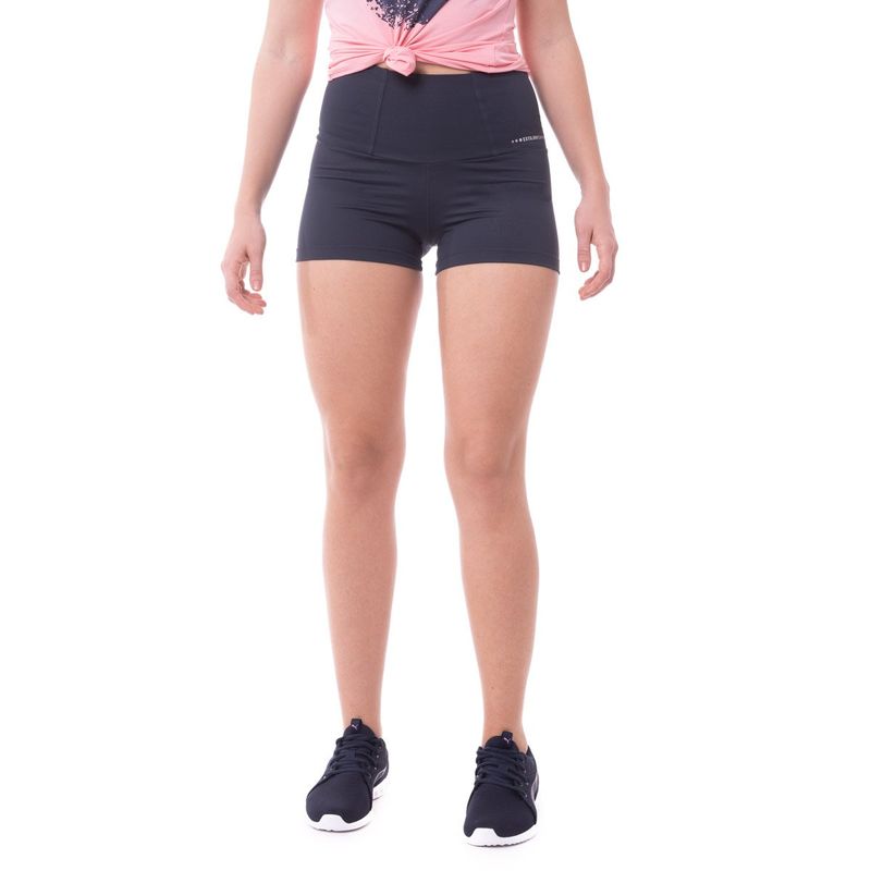 short feminino estiloso